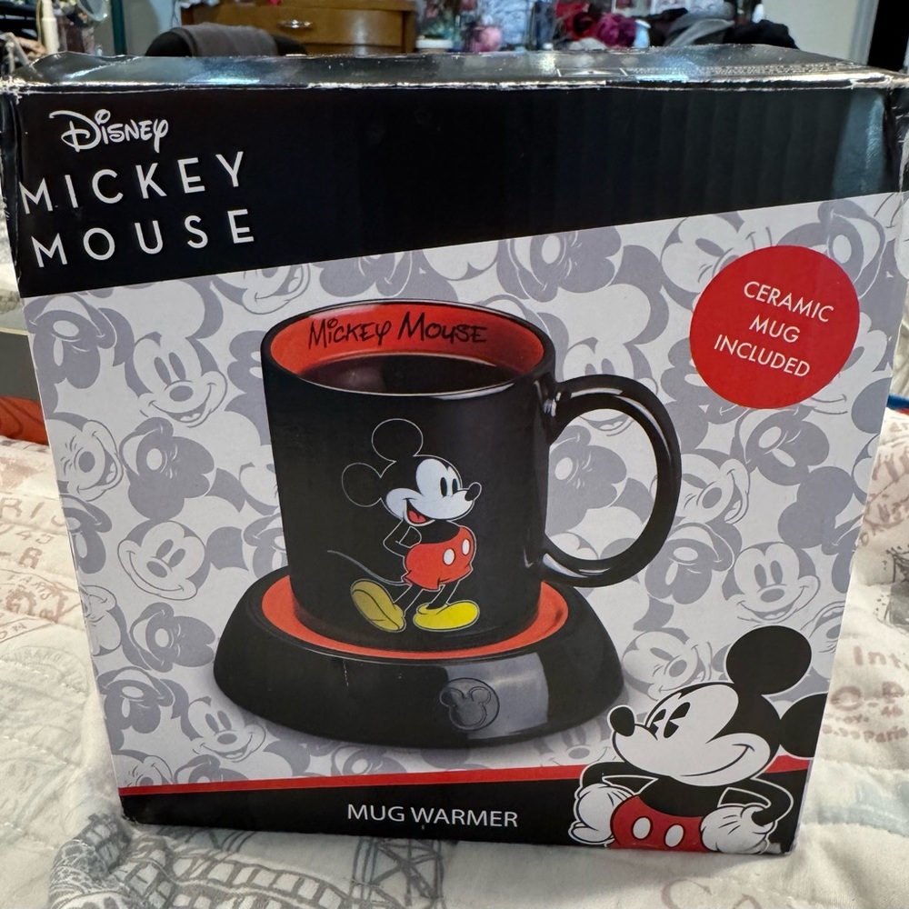 Disney Classic Mickey Mouse Coffee Mug with Electric Warmer 10oz Ceramic Cup